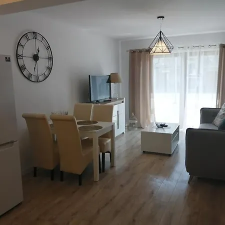 Apartament B1 * 코워브제크