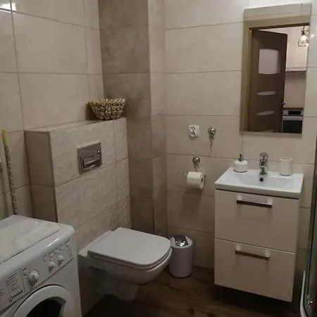 Apartament B1 * 코워브제크